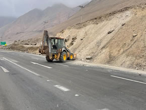 Vialidad habilitó tránsito tras desprendimiento de material en rutas de Tocopilla y Calama