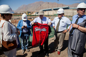 Subsecretario Sergio Galilea se reunió con beisbolistas de Tocopilla en futuro diamante