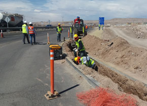 Construcción de atraviesos en sector de Villa Lagunas Andinas entra en etapa de soterramiento de red de electricidad luminaria